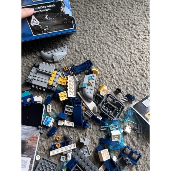 LEGO CITY: Lunar Roving Vehicle 60348 used 100% complete - Picture 7 of 7